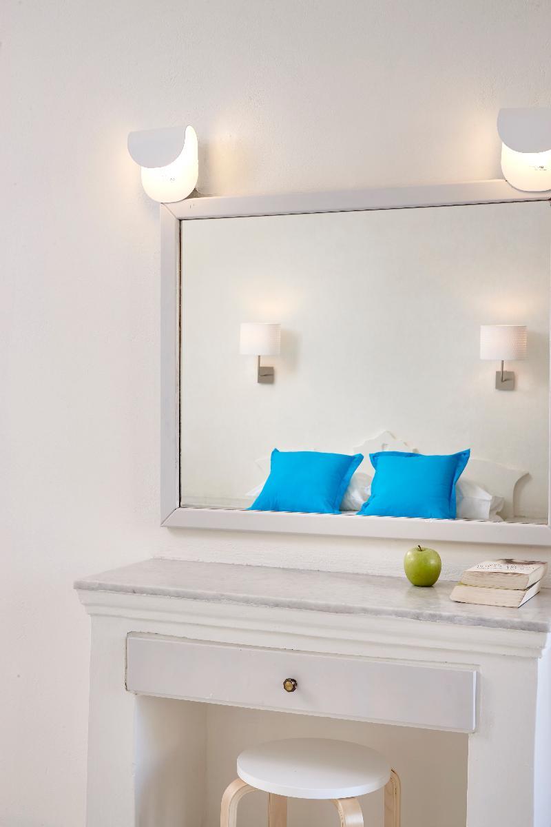 Hotel Terra Blue Santorini Kamári